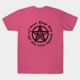 Pentagram "Carpe diem quamdiu vives nam vita est breve" T-Shirt